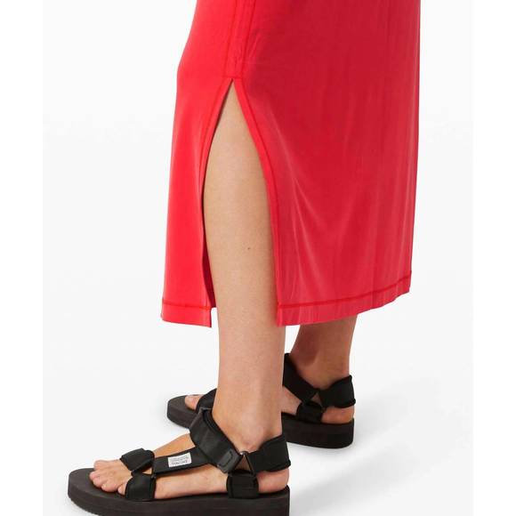 NEW LULULEMON ease of it all dress in carnation red - Picture 3 of 3